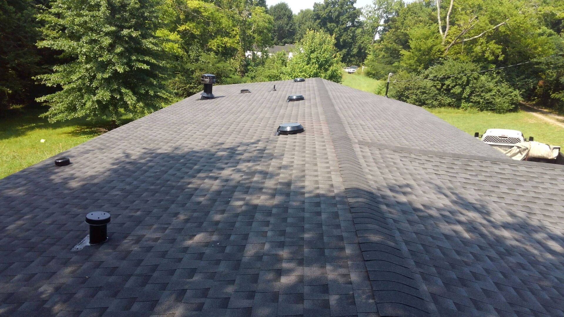 why-asphalt-shingles-are-the-best-roofing-solution